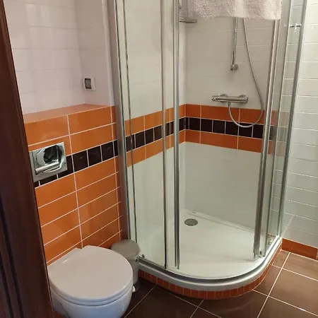 Apartament 25 *